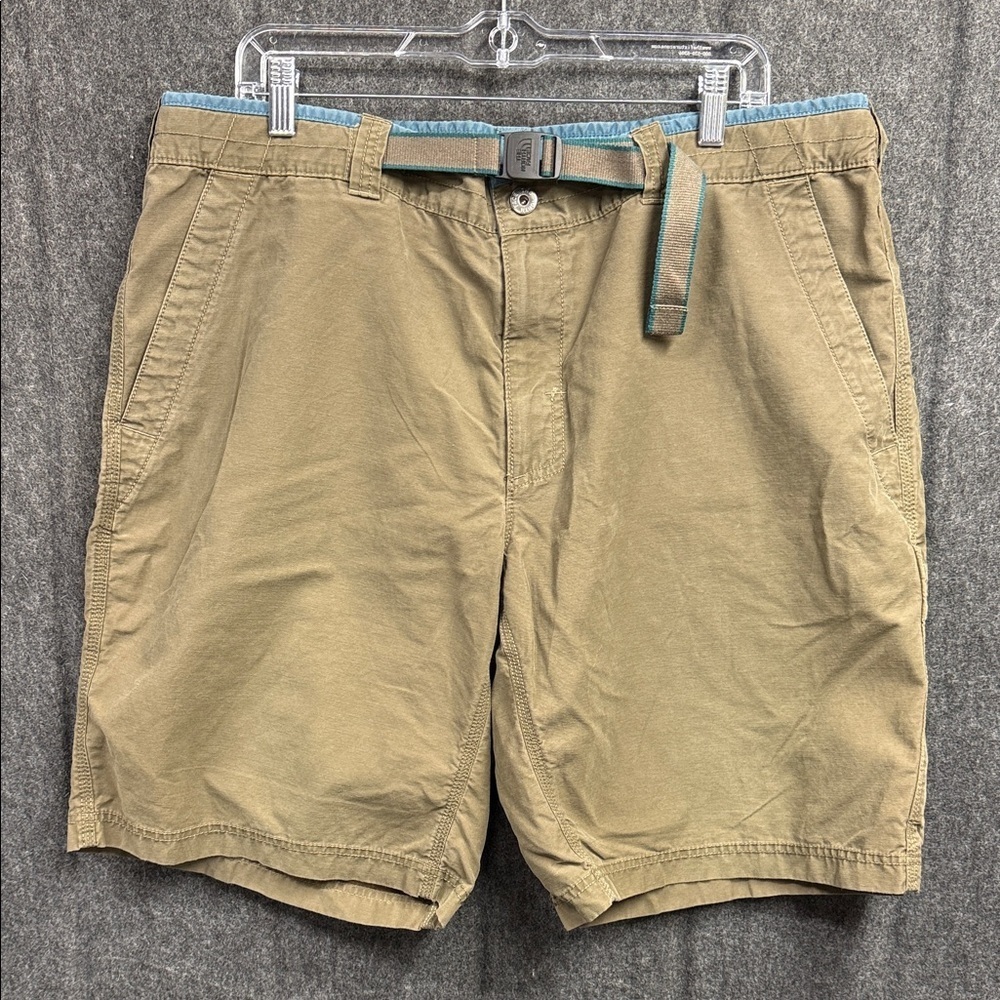 The North Face Men's Tan Cargo Shorts with Belt